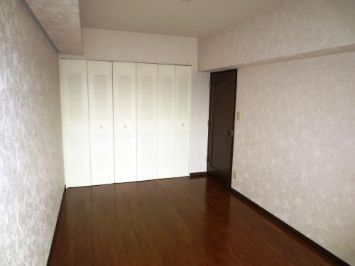 プロムナード仲町台 玄関