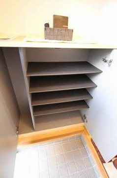 ディアハインB棟 玄関