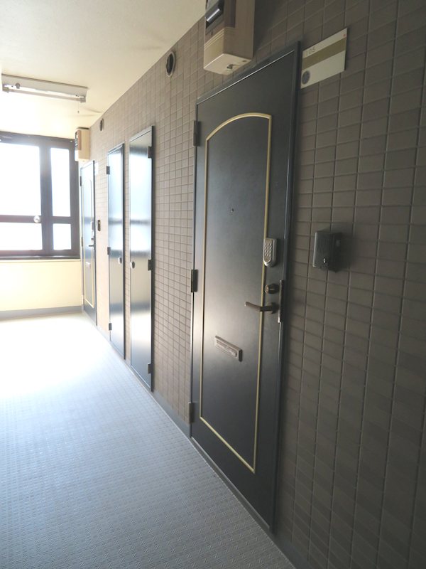 新百合ヶ丘ピア池尻 玄関