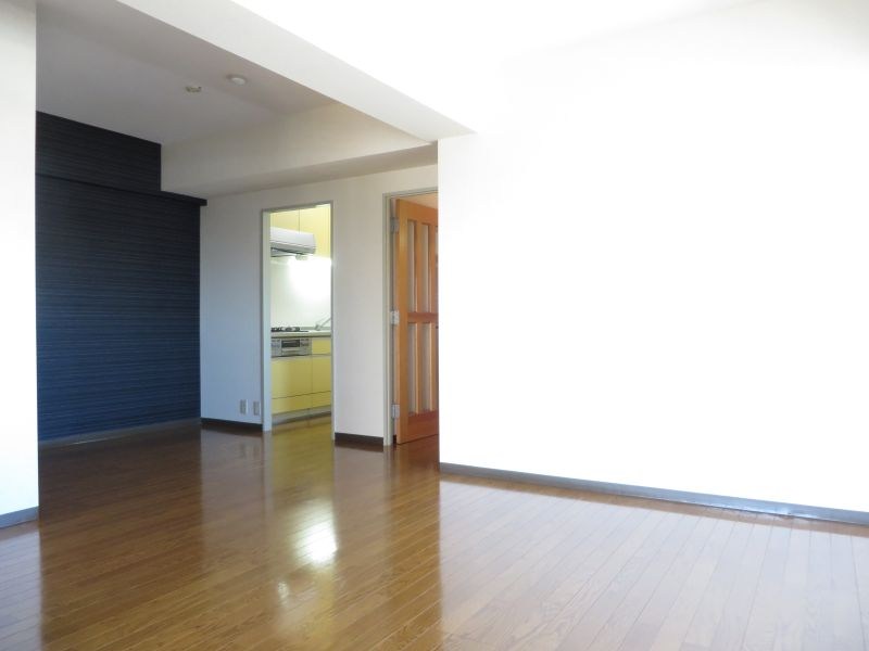 ウィステリア・ヴィラ向ヶ丘 リビング