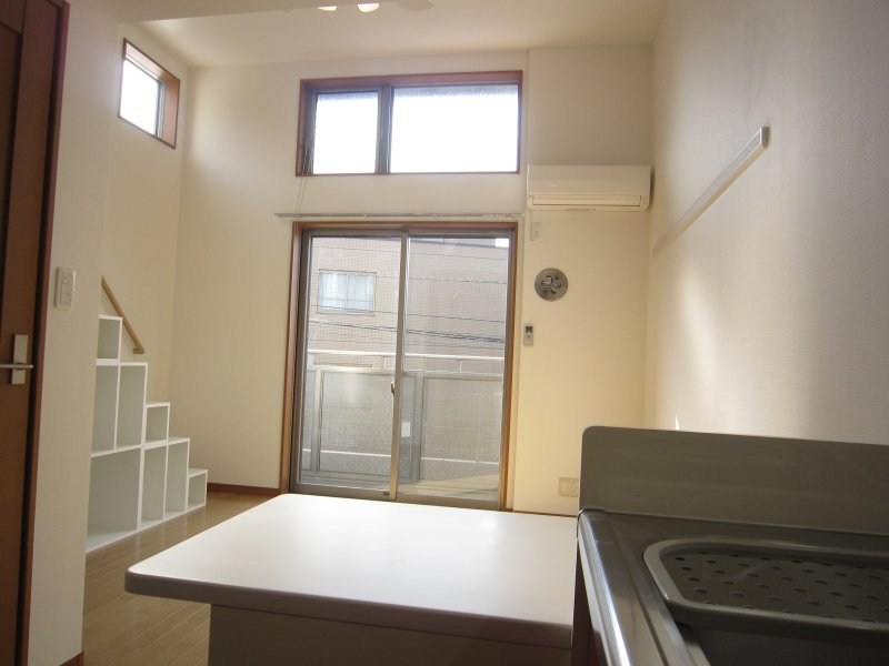 カリーナ その他11