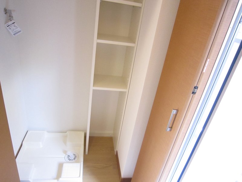 カリーナ その他14