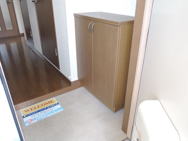 エルグランドB棟 玄関