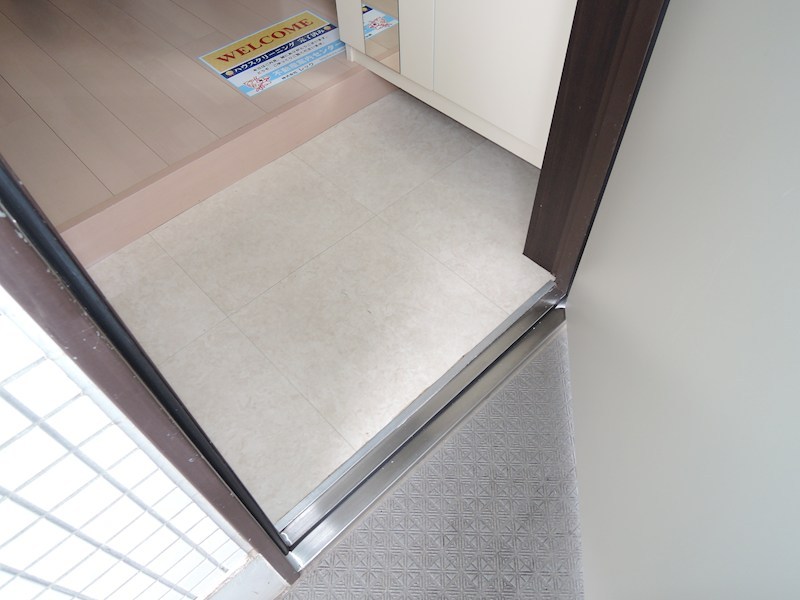 メゾン梨花VI 玄関