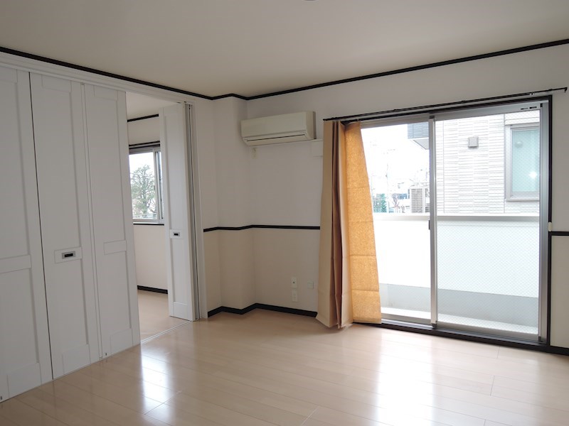 メゾン梨花VI リビング