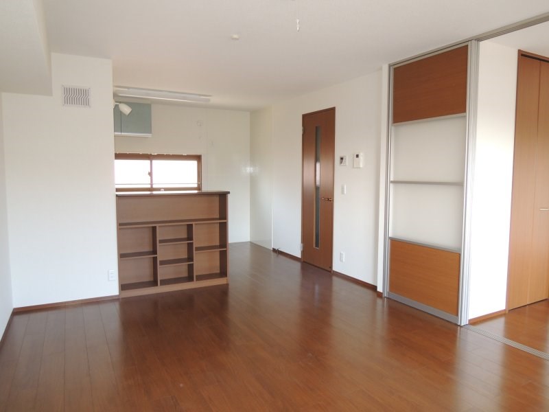 コンフォール上原 リビング