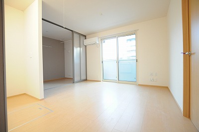 ラジュネス下曽根 リビング