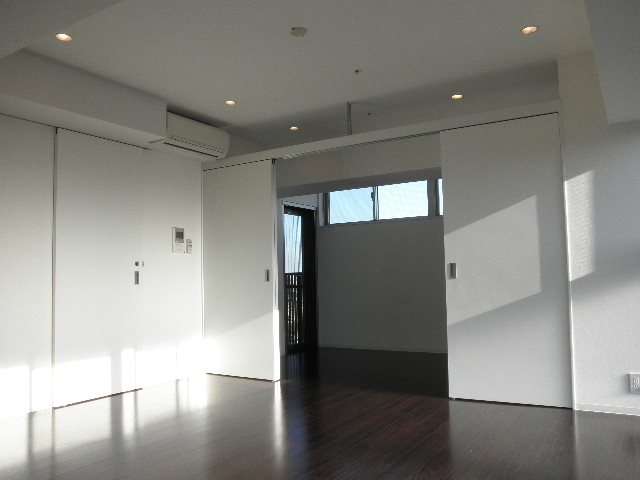 レヴィーガときわ台ｃｒｏｂ 玄関