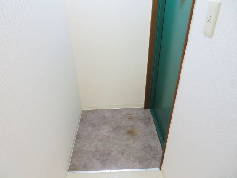 ハイツ京王ランド 玄関