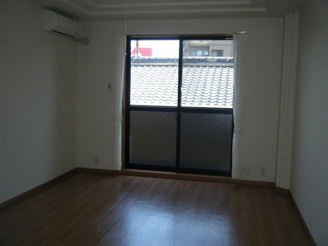 サニーパレス ベッドルーム