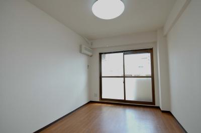 ヴィラレスポワール リビング