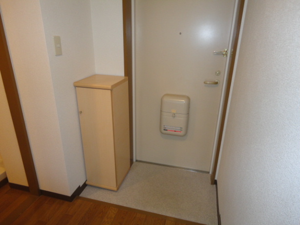 クレベール相原 玄関