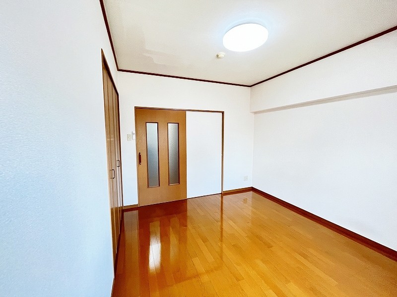 片野タカヤコーポレーションビル ベッドルーム