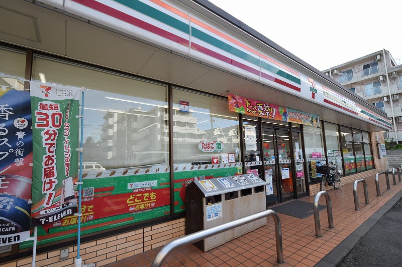 ヴォーガコルテ多摩川Ⅳ コンビニ