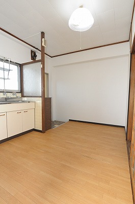 西田ビル リビング