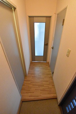 ラフィネ香嵐　Ｃ棟　 玄関