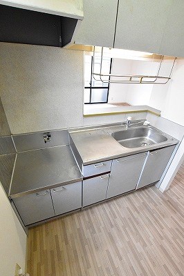 ラフィネ香嵐　Ｃ棟　 キッチン