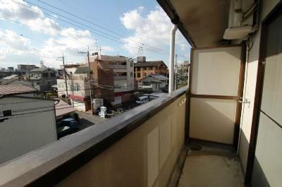 ドウエル佐保川 ベランダ