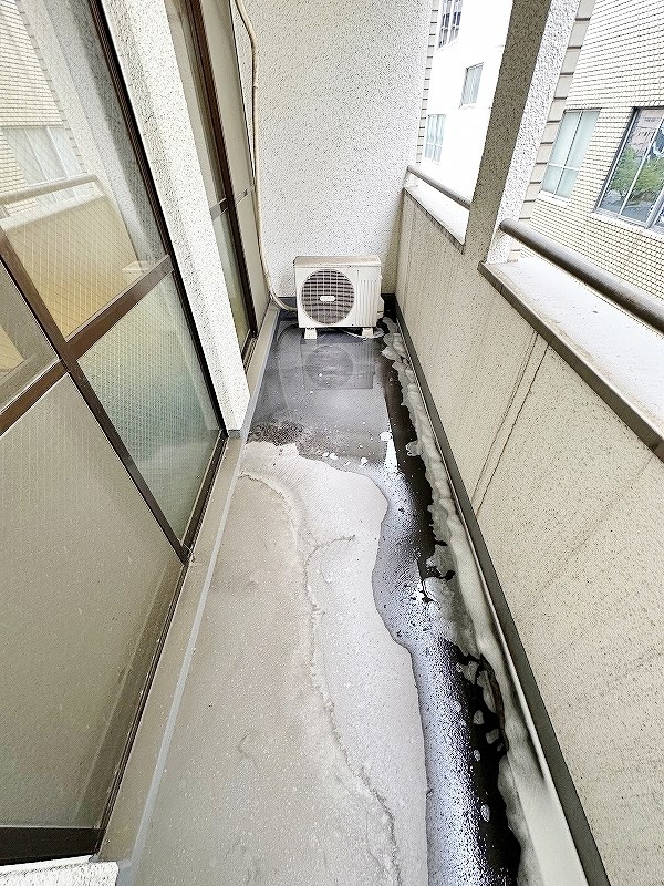 小倉ホースビル ベランダ