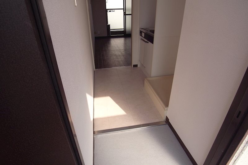 ハイツキャンパス 玄関