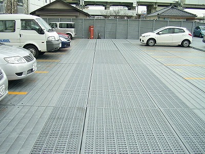 コーラ月極駐車場 ベッドルーム