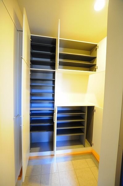 ヴィラダンク上到津 玄関