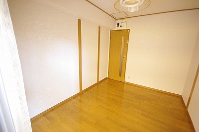 祥和ハイツ ベッドルーム