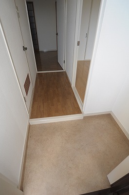 錦プラザビル 玄関