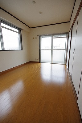 第４泰平ビル ベッドルーム