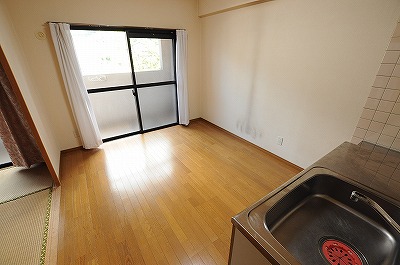 ブウル・ヴァール足原 リビング