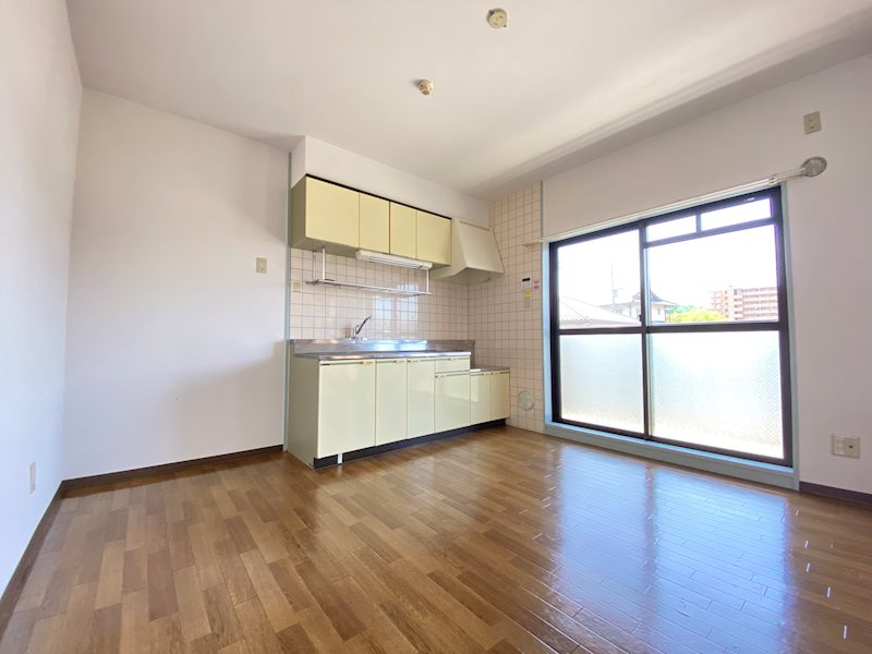 オーヂ八幡東 リビング