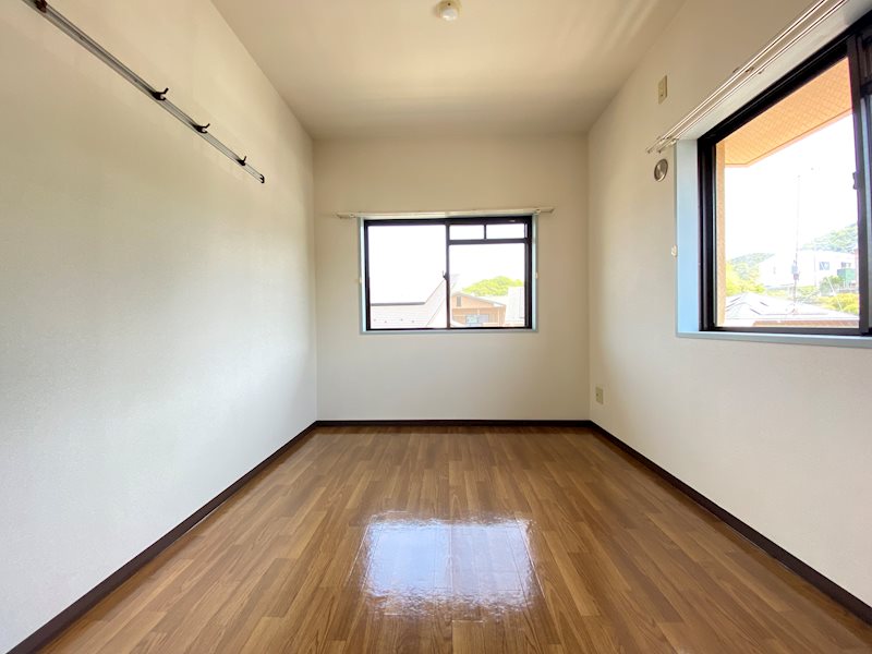 オーヂ八幡東 ベッドルーム