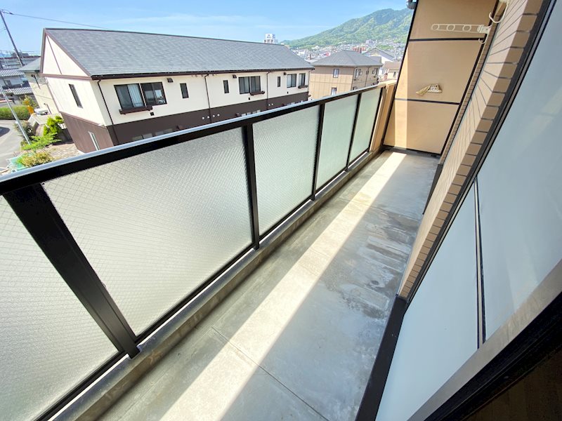 オーヂ八幡東 ベランダ