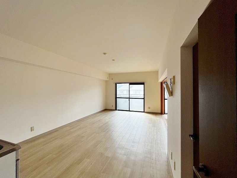 エルスール湯川弐番館 リビング