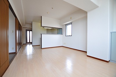 ウィルステージ霧ヶ丘 リビング