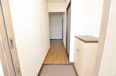 タウニィ熊西 玄関