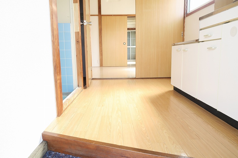 石坂コーポ 玄関