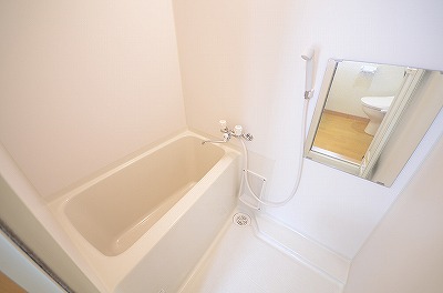 ボヌール三萩野 風呂画像