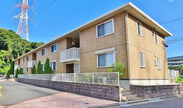 おおくぼの森 Ａ棟 201号室 外観