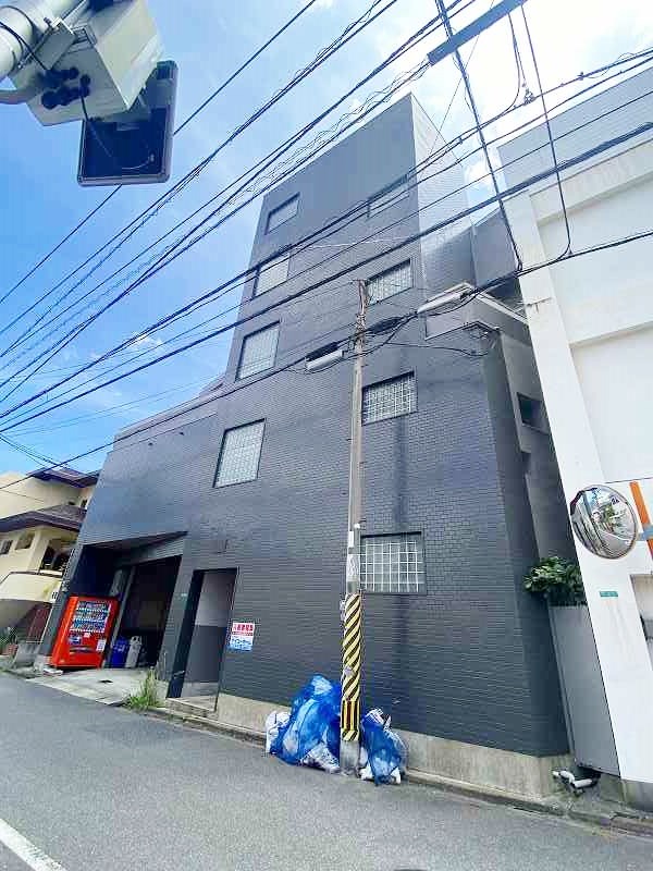 財前ビル 301号室 外観