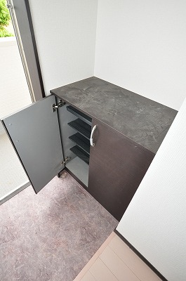 グランドライン小倉南 玄関