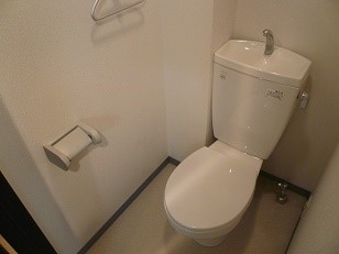 大阪府大阪市西区川口１丁目 トイレ