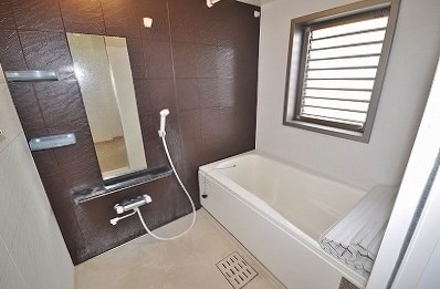 GRAVIS(グラヴィス) 風呂画像