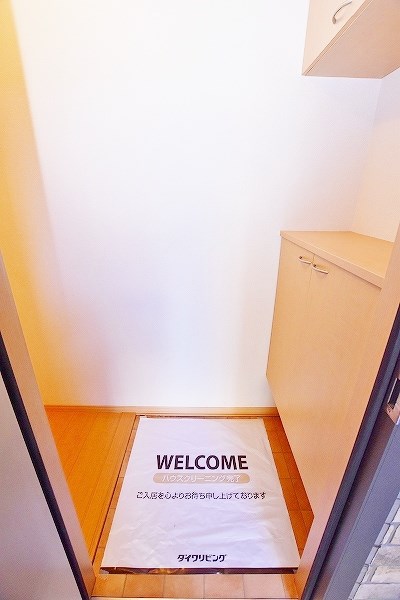 リバティライフ 玄関