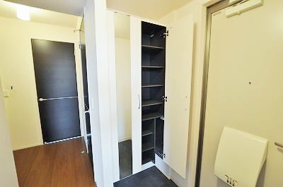 エトワール中井 玄関