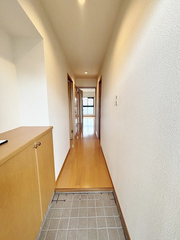 リバティヒルズ浅生 玄関