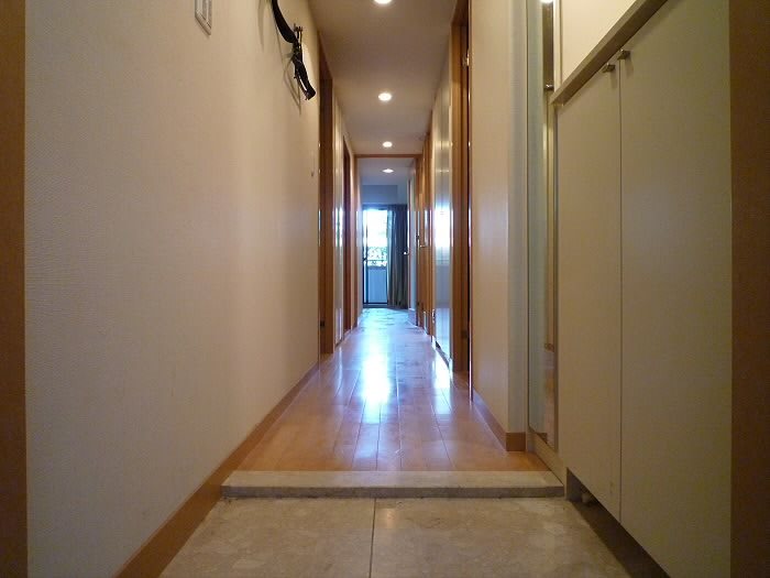 ガーデンハイツ調布柴崎 玄関