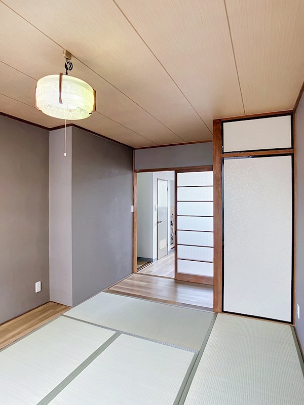 チロルビル その他8