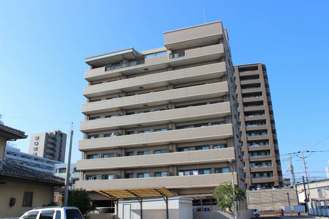 ミレニアム 外観