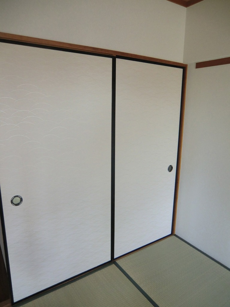 ネオグランドール伏見 収納